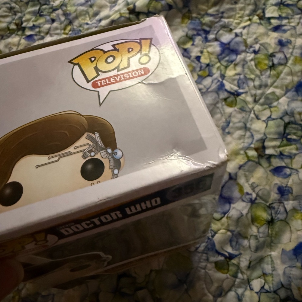 Funko Pop Doctor Who - Eleventh Doctor Vinyl Figure - Picture 13 of 13
